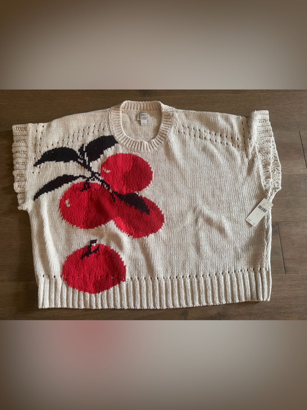 NWT Maeve Short-Sleeve Crew-Neck Veggie Motif Graphic Sweater - Red Apple - L - Picture 6 of 8